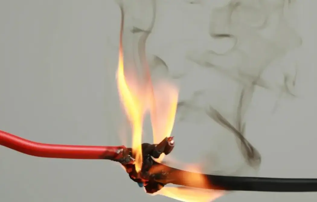 Thin battery cables in an RV charging system causing voltage drop and reduced charging performance